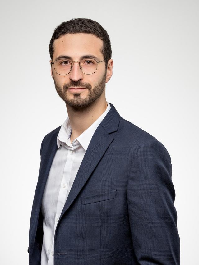 Dr. Vincent Salabi, chirurgien orthopédiste et CEO de MIA Experts